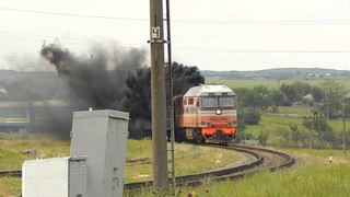 ТЭП70-0118 Дал медведя с пассажирским поездом Симферополь - Москва.