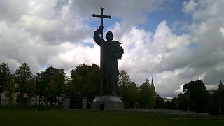 Памятник Владимиру Ясно Солнышко