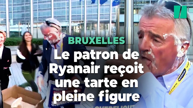 Le patron de Ryanair Michael O Leary a reçu une tarte à la crème en pleine figure à