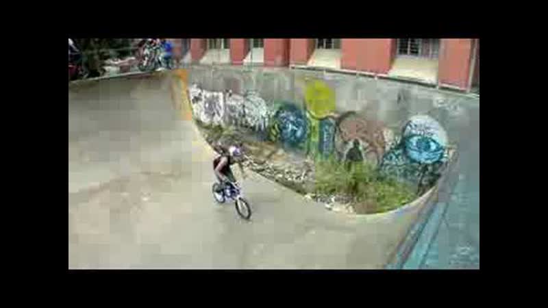 Daniel Dhers BMX session in Caracas Part