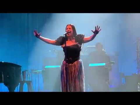 Evanescence Toronto Dec 8, 2017 Overture Never Go