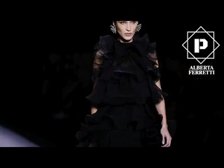 Bella Hadid Moments / Bella Hadid Runway / Top Model ❤️‍🔥
