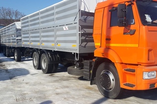 Автопоезд зерновоз Камаз 65115 и прицеп НЕФАЗ 8332-04