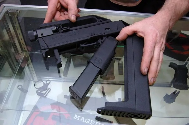 пп 90 схп. автомат невидимка пп90. складные автоматы. пп magpul fmg-9. Magpul fmg-9.