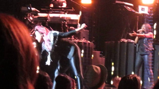 Demi Lovato The Middle 2 17 14 Grand Prairie,