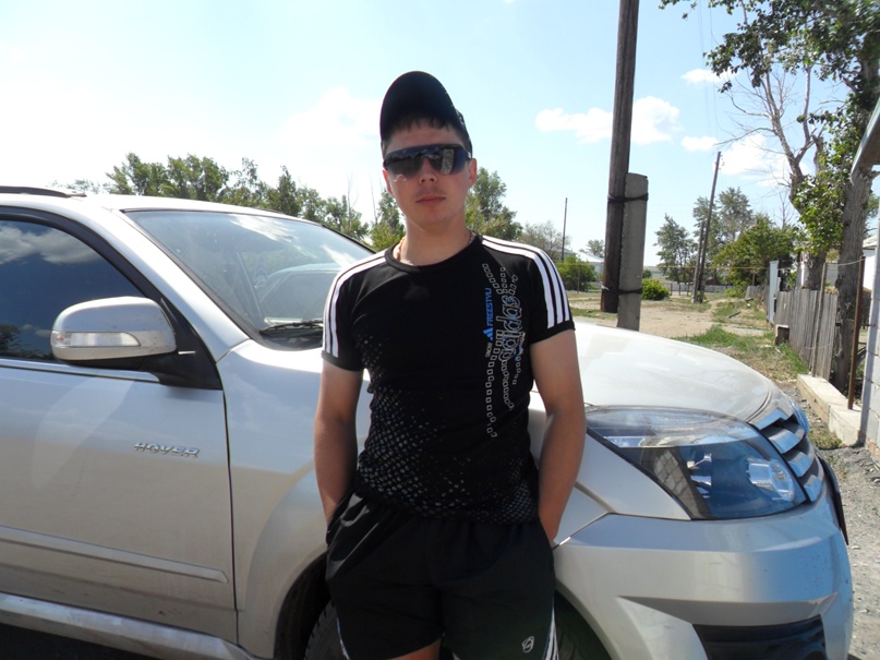 Виталий Леонтьев | Майский