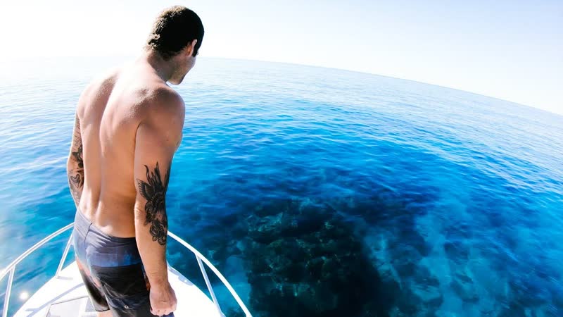 EXPLORING REMOTE ISLAND PARADISE Amazing Weather ( Fishing Diving) Ep
