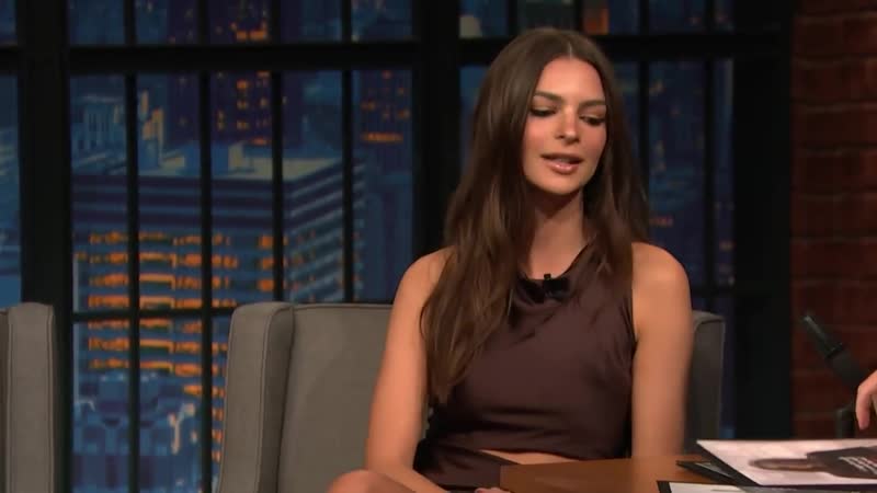Emily Ratajkowski Thinks Bernie Bros Are a Myth