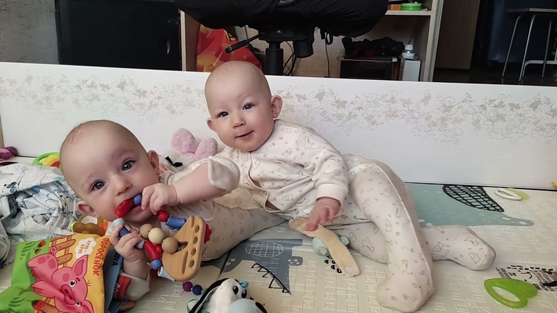 My kids age 3 9 months, Mila + Nika, autumn winter spring 2020
