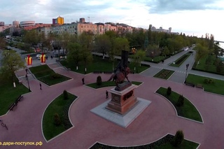 Сюрприз на набережной